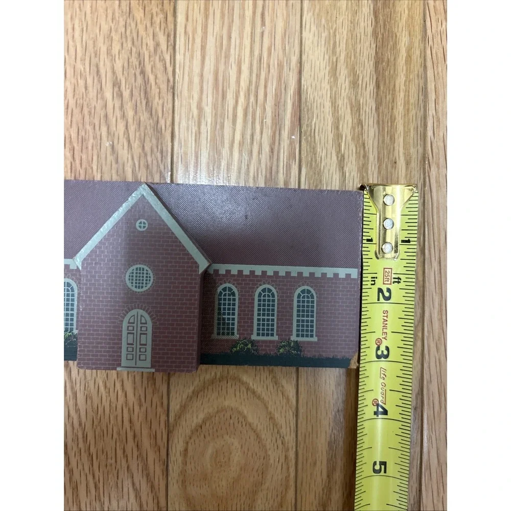 Shelia's Collectibles Bruton Parish Church Williamsburg VA Wood Shelf Sitter '92